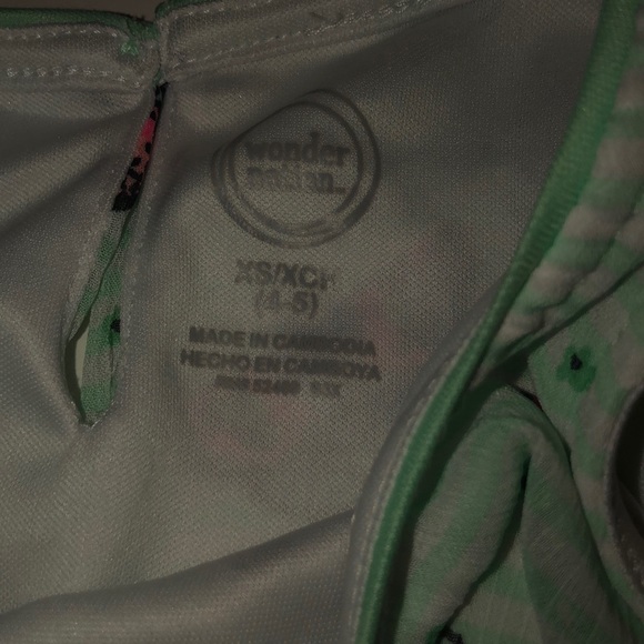 4/$35 Butterfly shirt with matching pants. - Picture 3 of 3